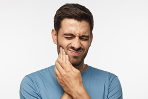 Man with jaw and mouth pain